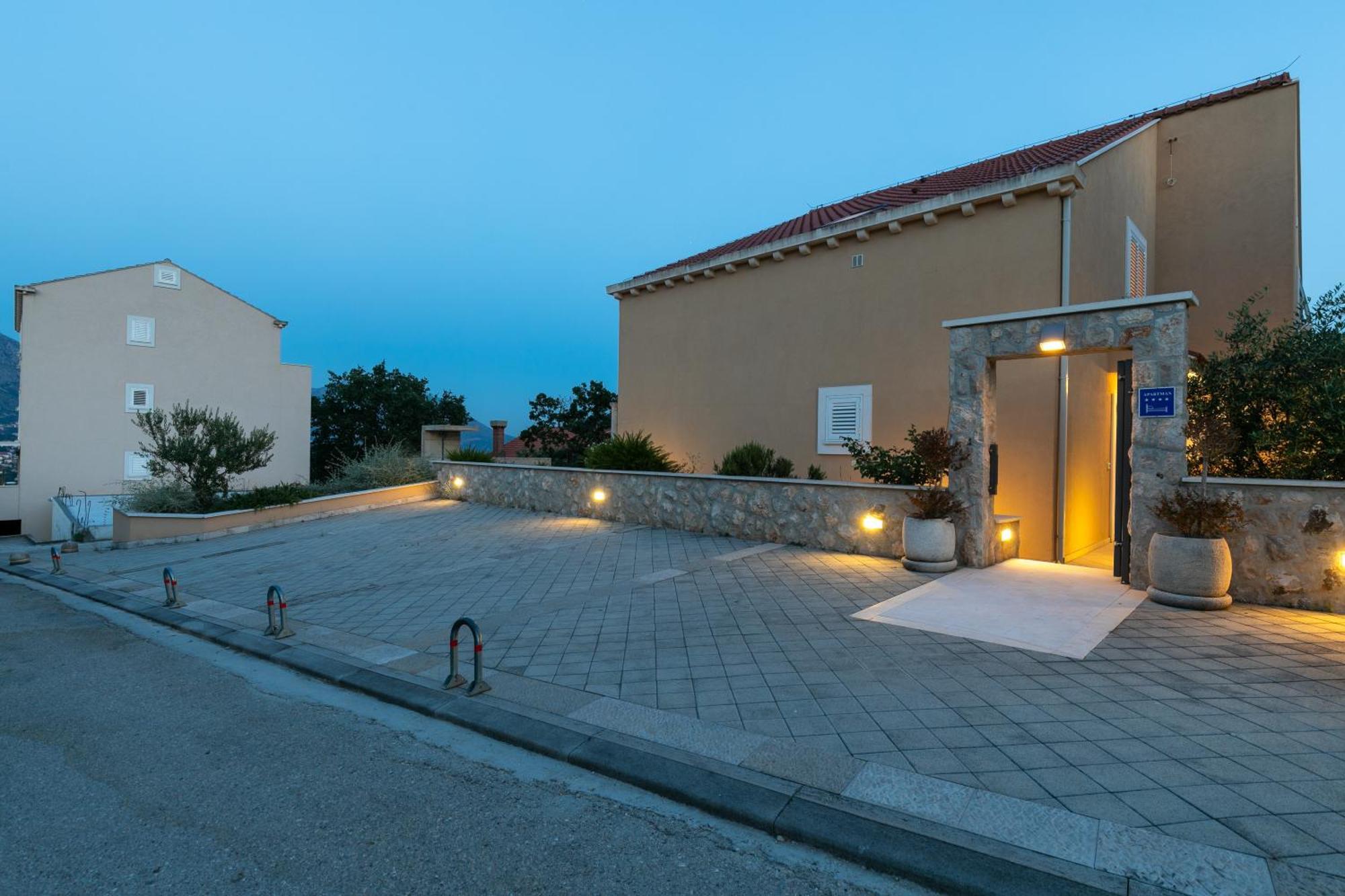 Villa "Amber" With A Pool Mlini Oda fotoğraf