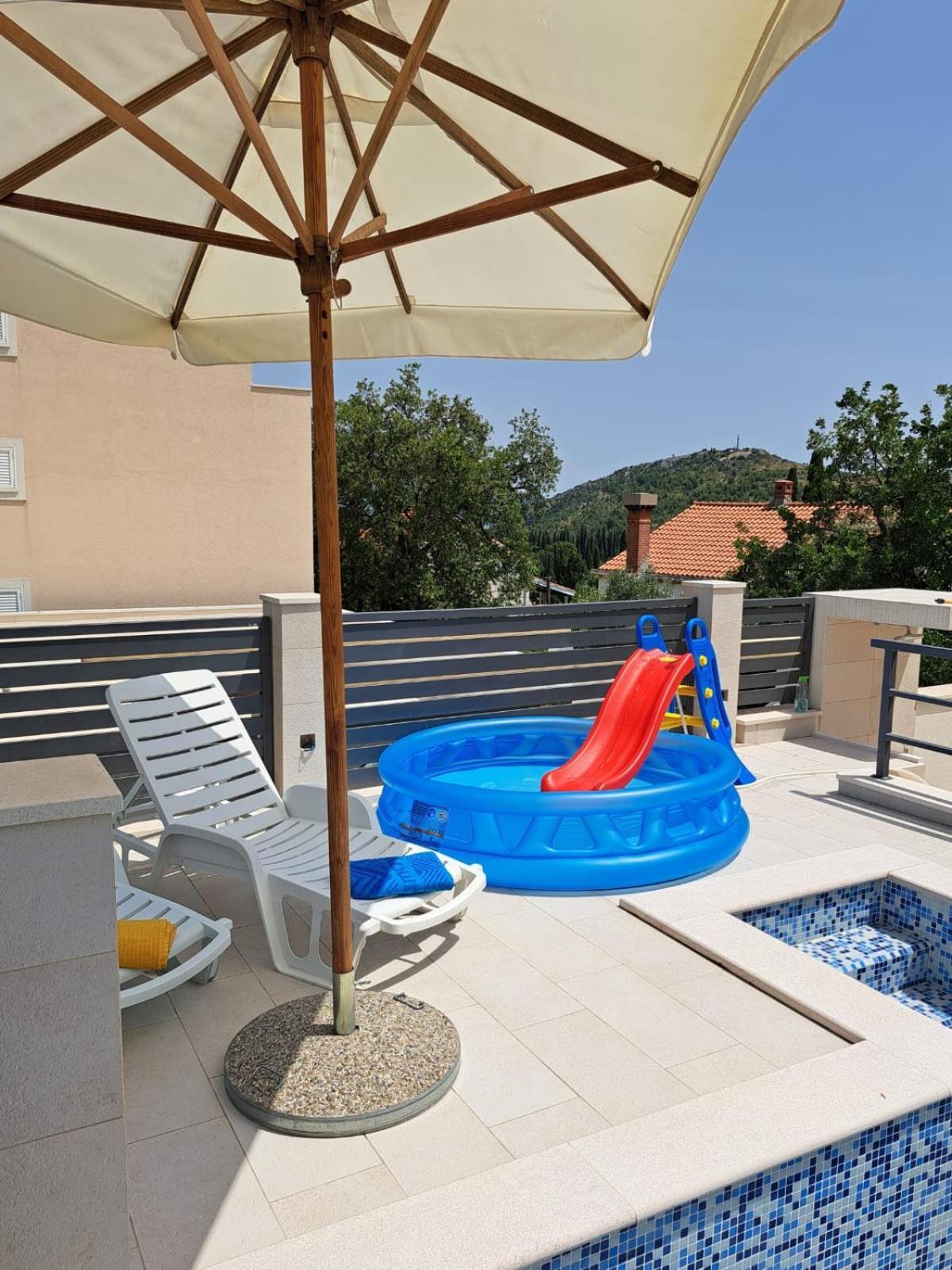 Villa "Amber" With A Pool Mlini Dış mekan fotoğraf