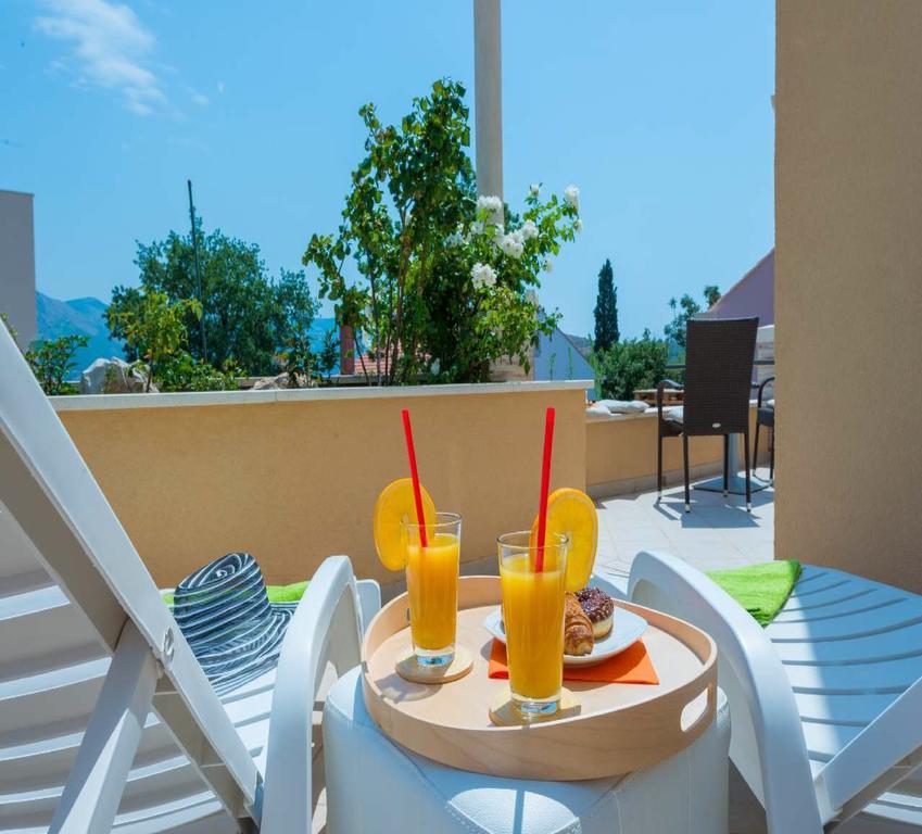 Villa "Amber" Luxury Apartments With A Pool Mlini Dış mekan fotoğraf