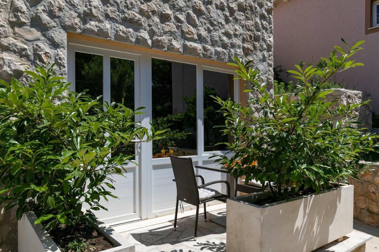 Villa "Amber" With A Pool Mlini Dış mekan fotoğraf