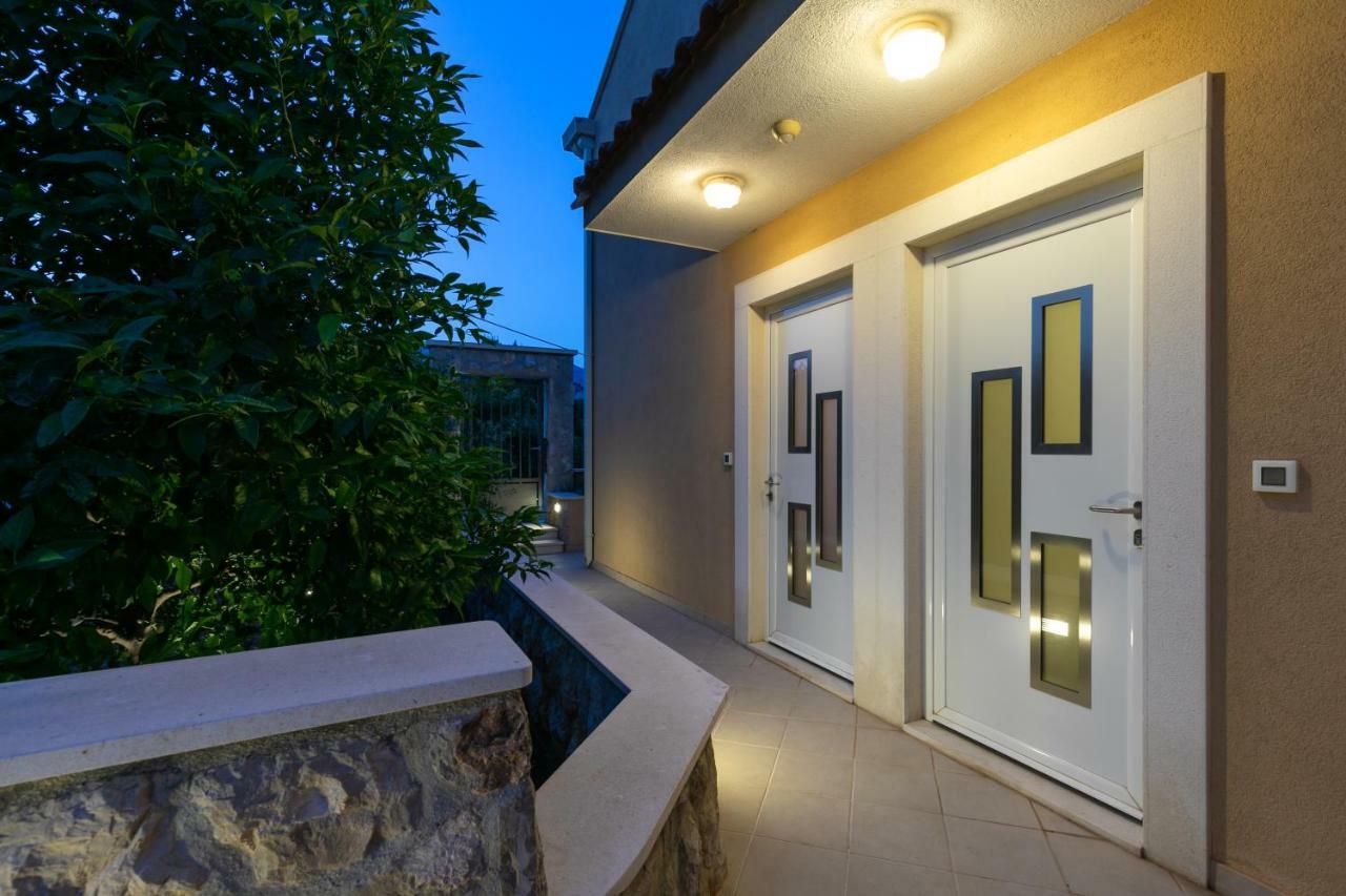 Villa "Amber" With A Pool Mlini Dış mekan fotoğraf
